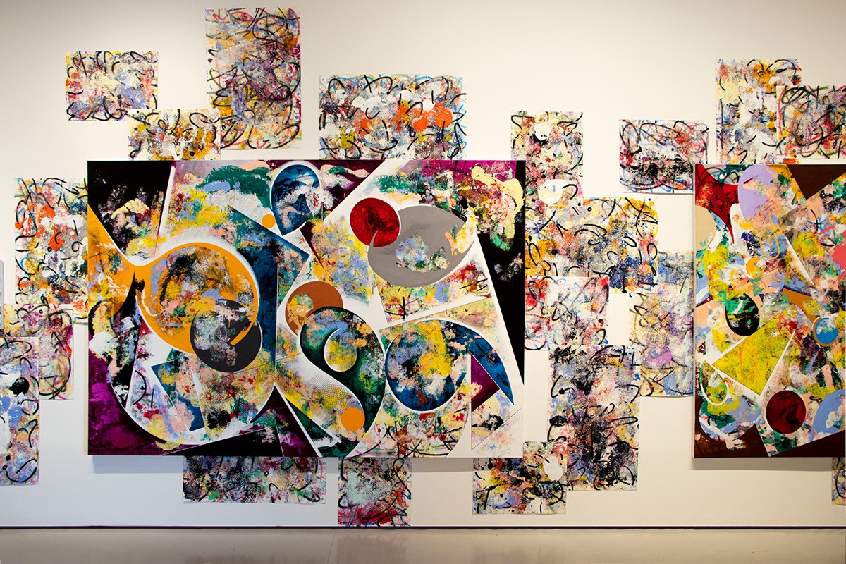 Adrián Navarro, ‘Péndulo’: A Journey Through Dimensionality